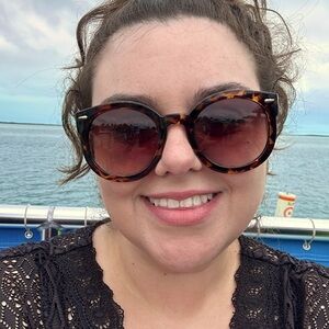 Meet your Posher, Lyndsay